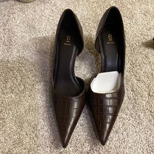 Bakers brown heel. Never worn.